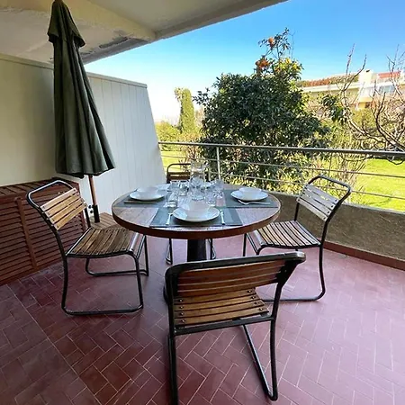 Tropez Centre En Style Piscine Ac 100m Saint-Tropez