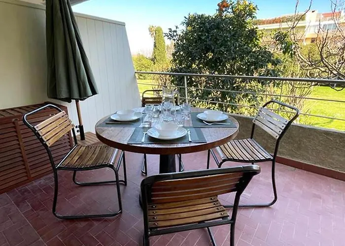 Tropez Centre En Style Piscine Ac 100m Saint-Tropez